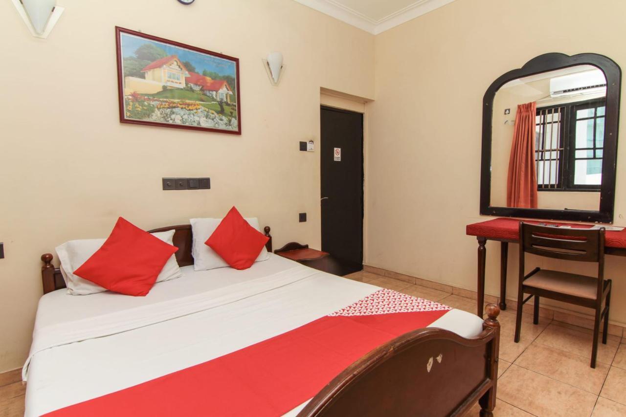 Oyo 108 Eestee Rest 3* Kolombo