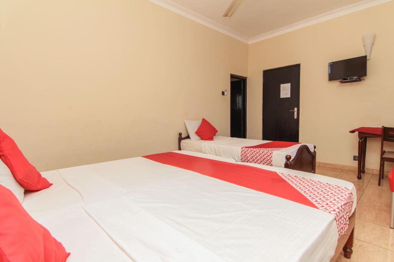 Oyo 108 Eestee Rest Hotel